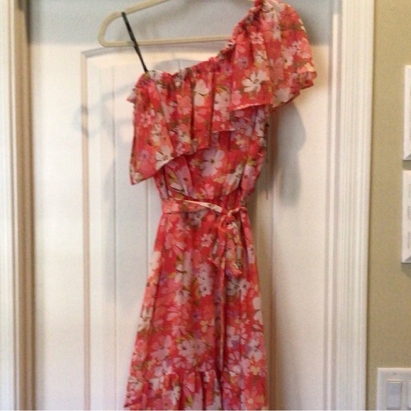 NWT Vince Camuto one shoulder floral dress - Picture 3 of 9